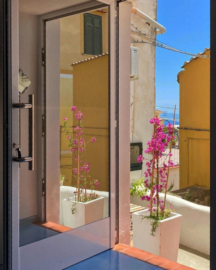 Vietri Casa Vacanza Le Tre Sorelle מראה חיצוני תמונה